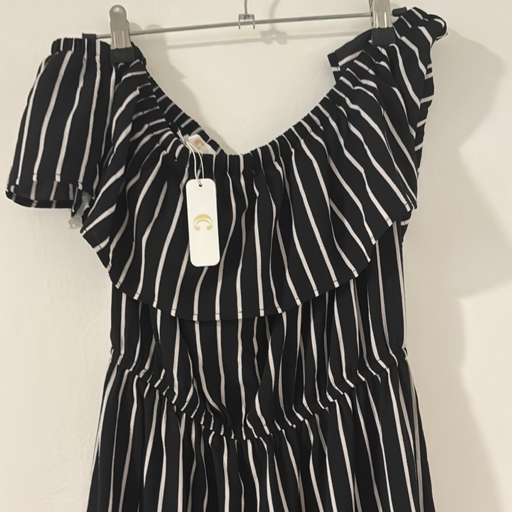 Chic Striped Ruffle Dress - Picture 3 of 5